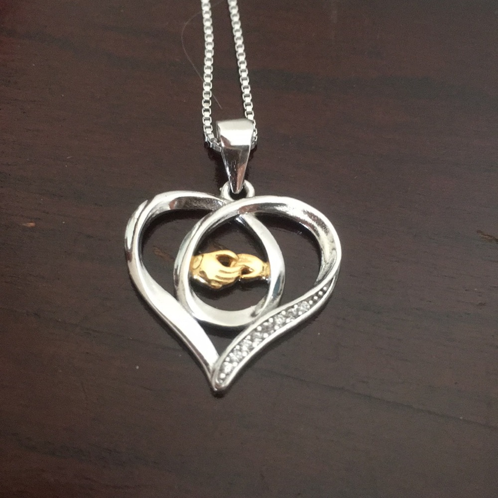 Mother/ child hands necklace!